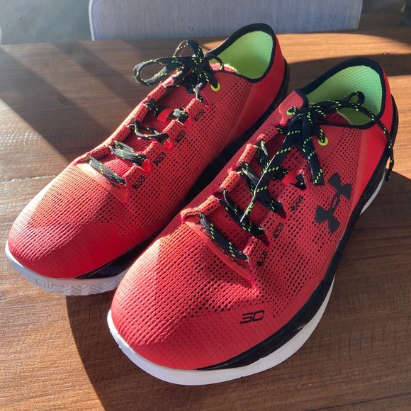 Rare Steph Curry 2 Low Top Basketball Shoe - Picture 2 of 5